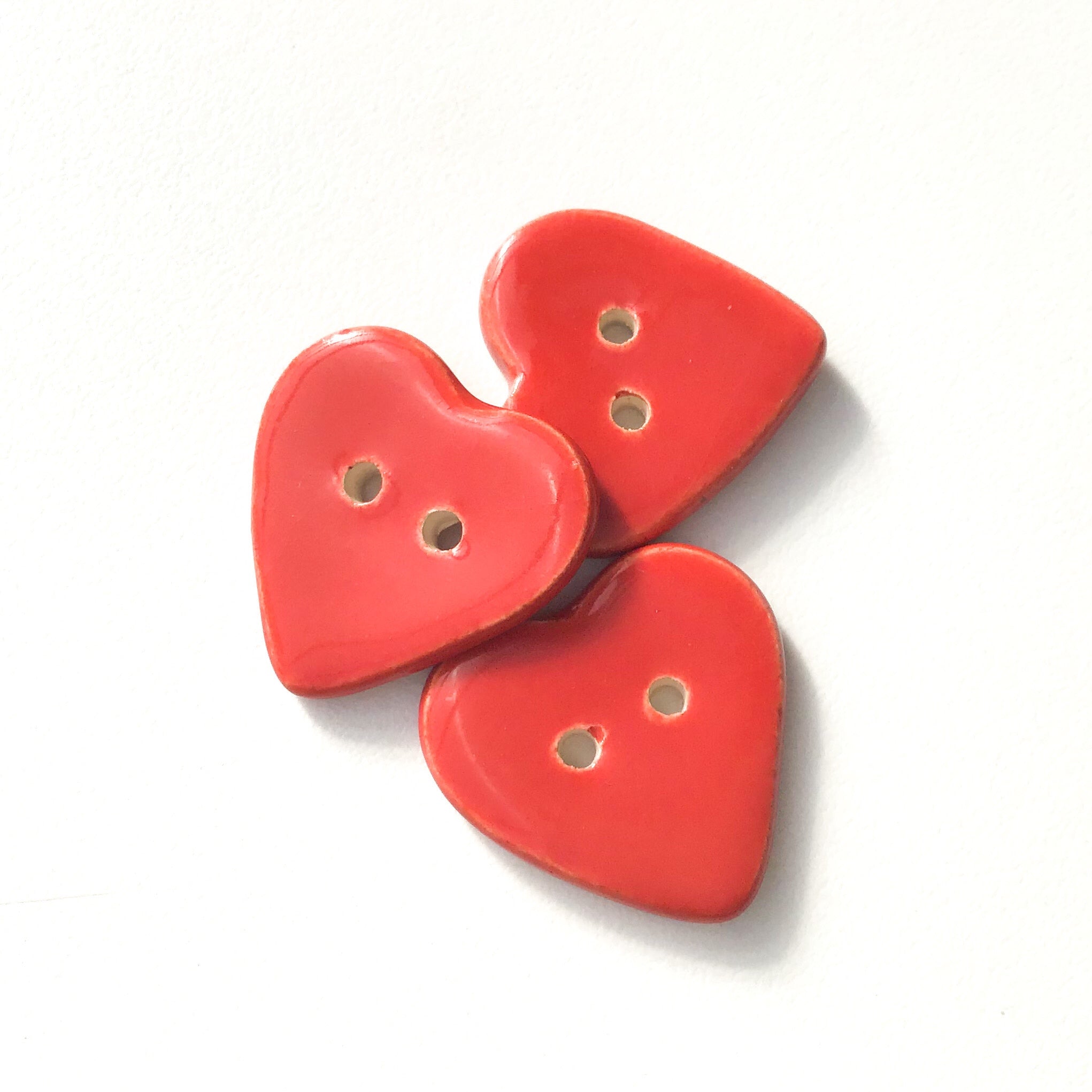 Bright Red Heart Buttons - Ceramic Heart Buttons - 7/8 (ws-15)