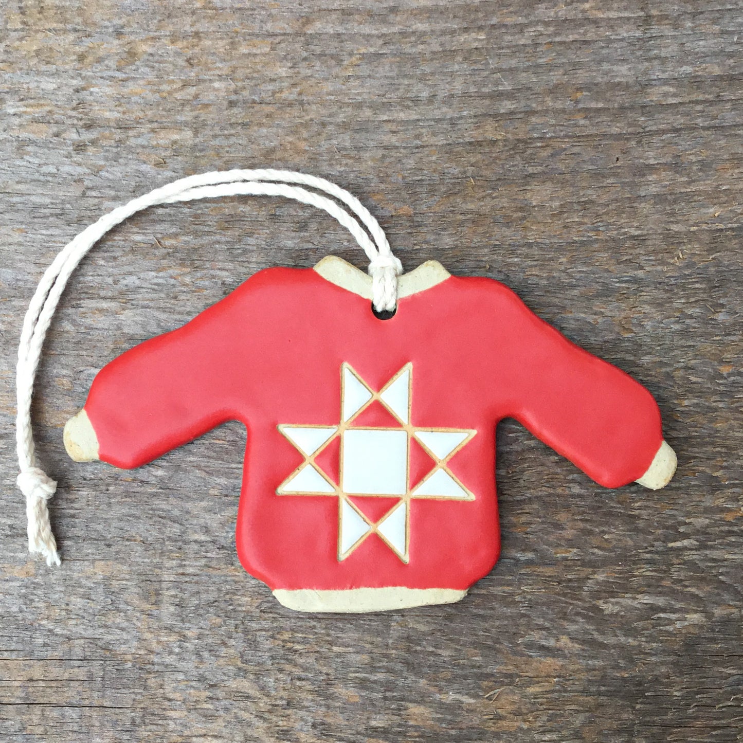 Stoneware Sweater Ornament ‘Ohio Star’