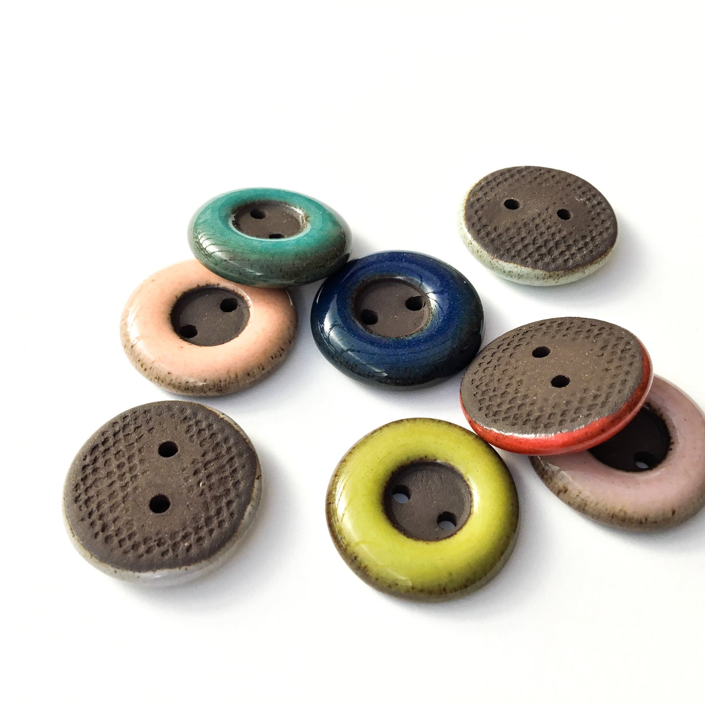 COLOR LOOP Black Clay Button  3/4"