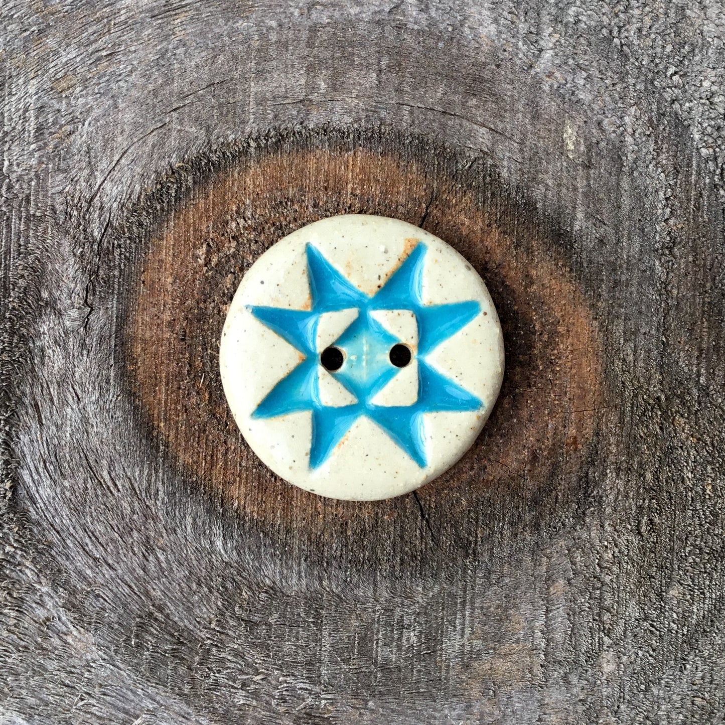 Rustic Style Ohio Star Stoneware Button 7/8"