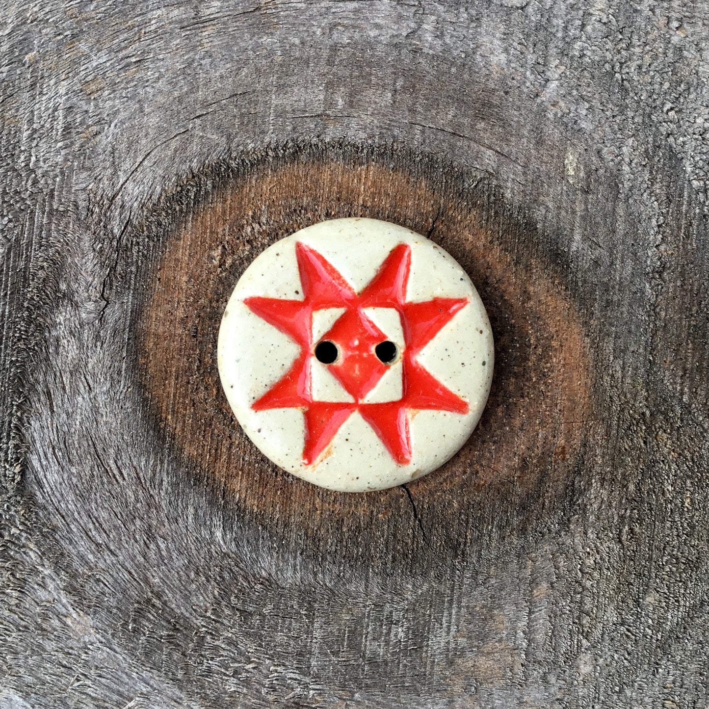 Rustic Style Ohio Star Stoneware Button 7/8"