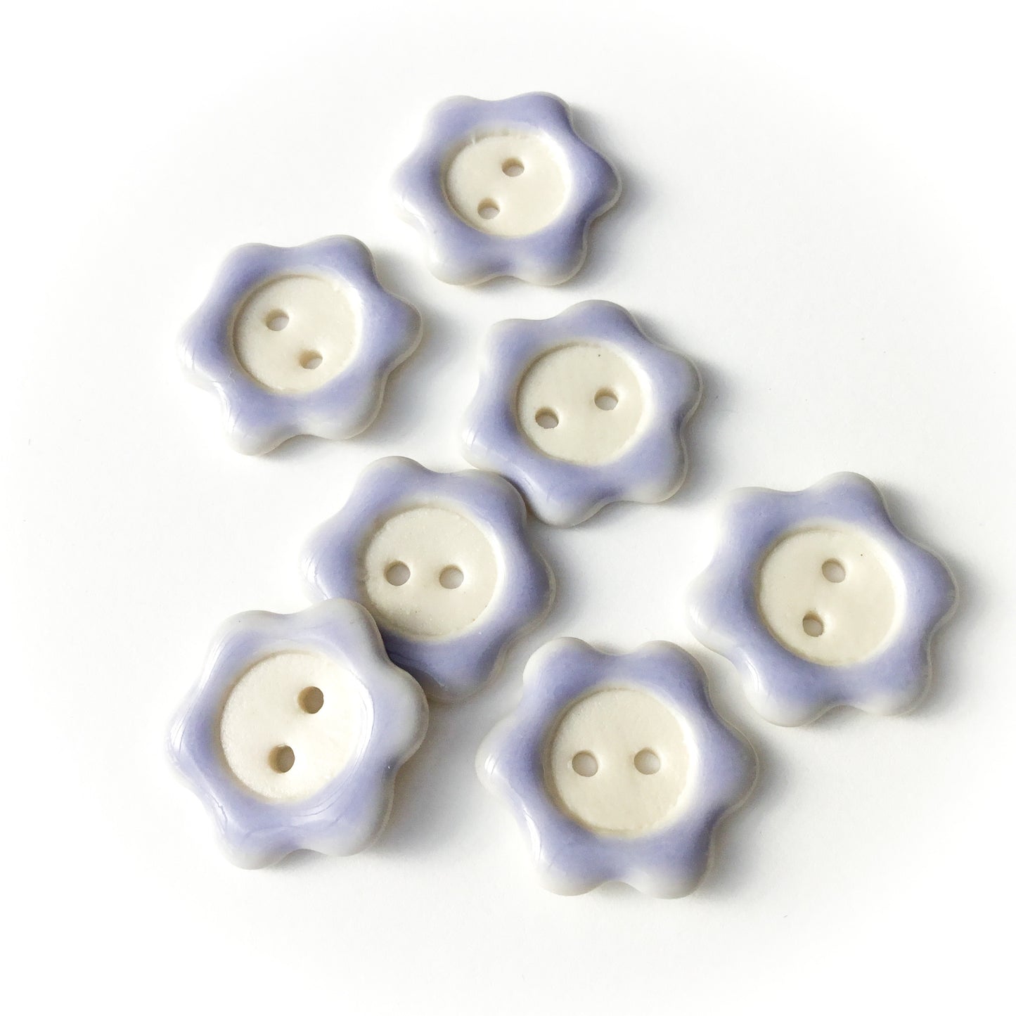 LOOPSIE DAISY Porcelain Button  7/8”