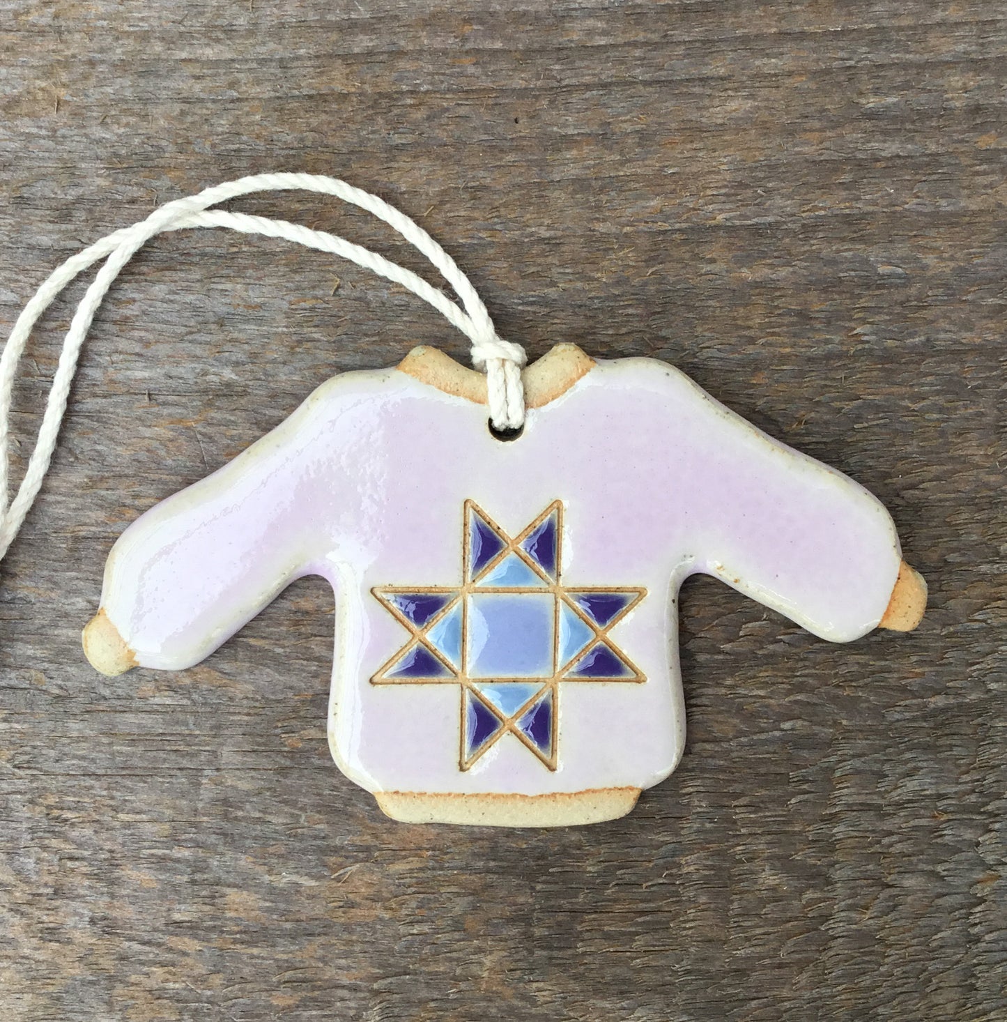 Stoneware Sweater Ornament ‘Ohio Star’