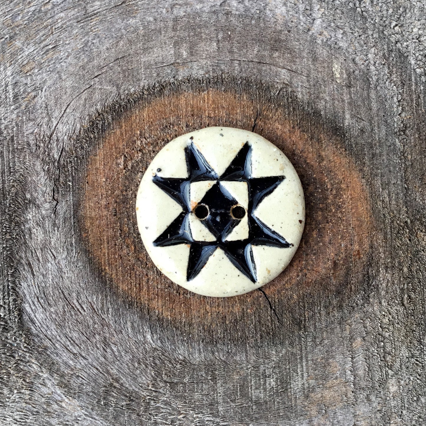 Rustic Style Ohio Star Stoneware Button 7/8"